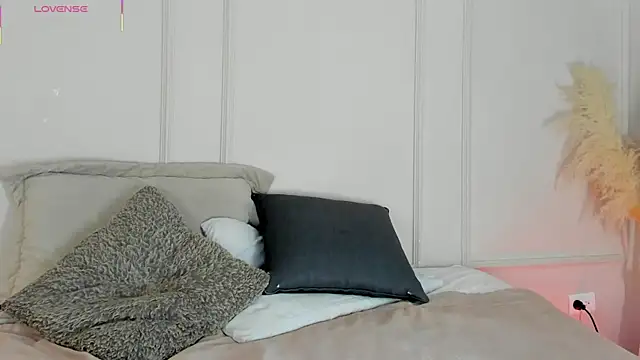 Snapshot of Mariapettit chatting on May 28, 2026, 5:16 am Mariapettit online show from May 28, 2026, 5:16 am