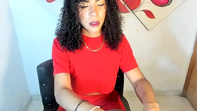 naomiwildburn online show from June 25, 2026, 8:13 pm
