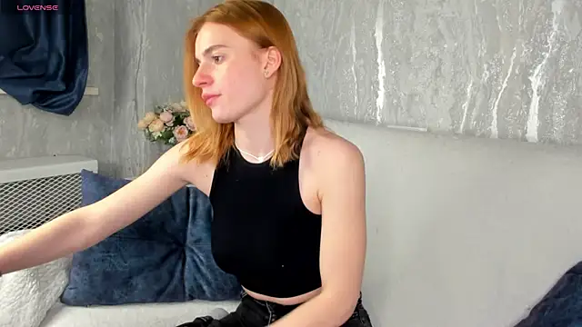 Stacey Brown online show from March 12, 2026, 1:23 am