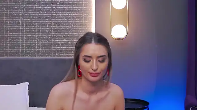 LoraDevine online show from January 19, 2025, 12:28 pm