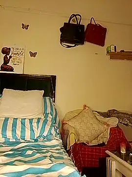 melaninebony1 online show from November 4, 2025, 3:22 pm