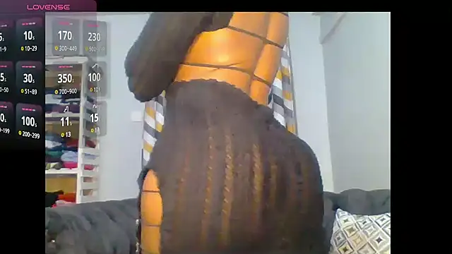 Snapshot of Petite_254 chatting on March 11, 2025, 4:29 pm Petite 254 online show from March 11, 2025, 4:29 pm