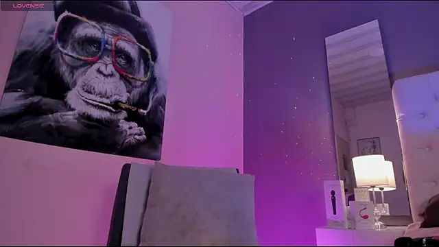 Snapshot of vega_roux chatting on February 12, 2025, 7:24 pm vega roux online show from February 12, 2025, 7:24 pm