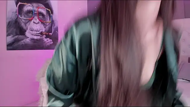 Snapshot of vega_roux chatting on February 18, 2025, 2:06 pm vega roux online show from February 18, 2025, 2:06 pm