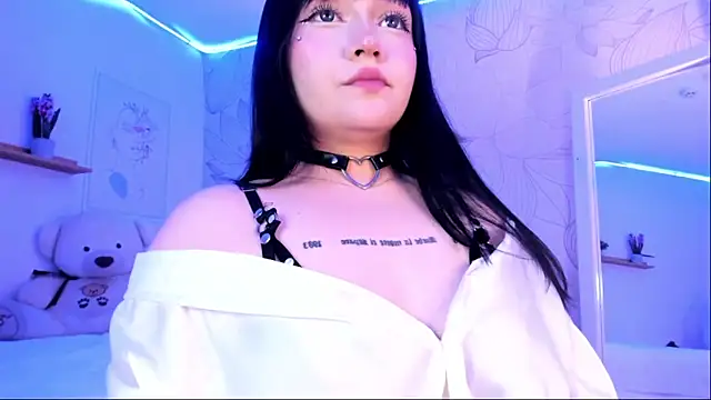 Snapshot of DanielaRuizz chatting on January 21, 2025, 9:13 am DanielaRuizz online show from January 21, 2025, 9:13 am