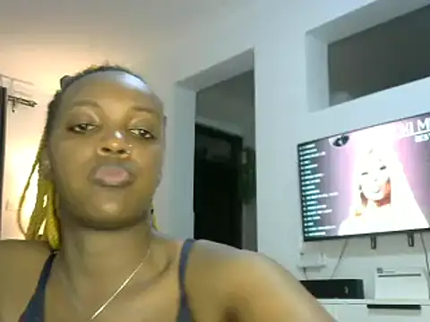 Snapshot of Sexy_lla chatting on February 9, 2025, 1:44 am Sexy lla online show from February 9, 2025, 1:44 am