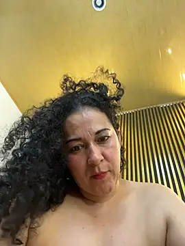 Snapshot of luisa_curli chatting on June 26, 2026, 8:30 am luisa curli online show from June 26, 2026, 8:30 am
