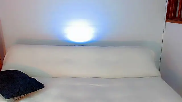 laura sweett120 online show from February 23, 2025, 11:47 pm