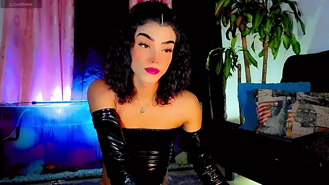 the-horus-girl online show from May 4, 2026, 1:45 am