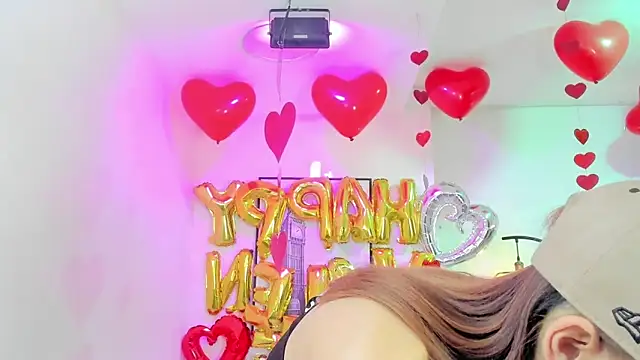 Tamara slimx online show from February 16, 2025, 9:37 am