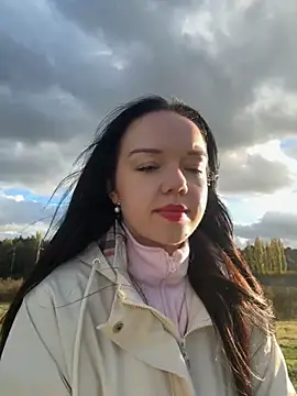 Vanesskaa online show from October 28, 2025, 3:25 pm