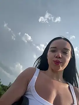 Vanesskaa online show from May 26, 2026, 5:31 pm