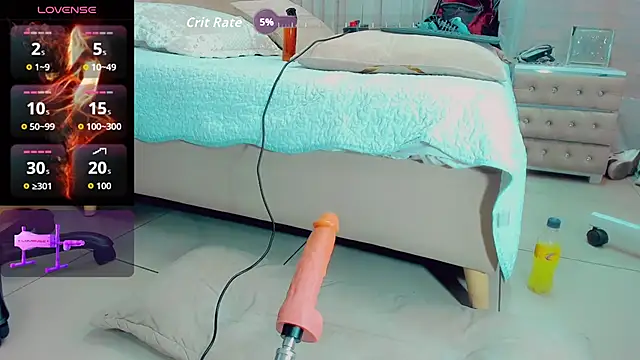 EmilyySaenz online show from October 24, 2025, 3:52 pm