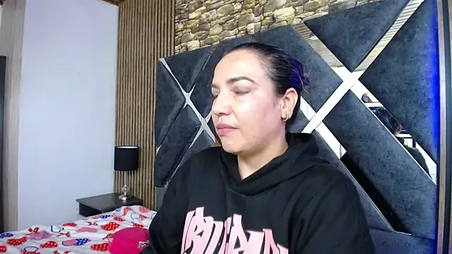 marie hss online show from March 15, 2025, 2:23 pm