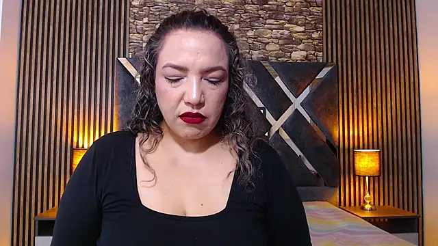 marie hss online show from November 3, 2025, 1:23 pm