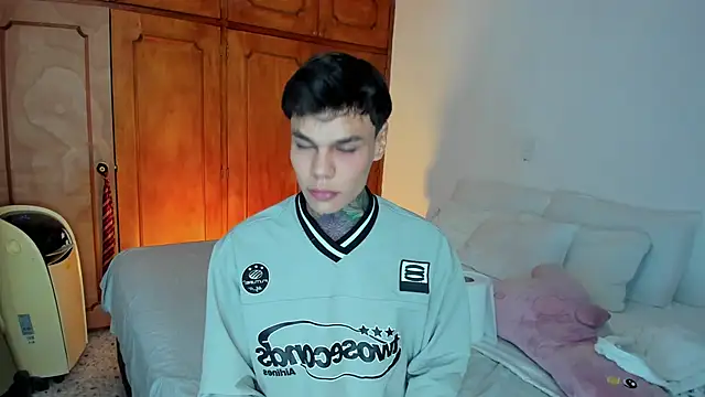 Snapshot of Jordyrodriiguez chatting on December 19, 2024, 6:56 pm Jordyrodriiguez online show from December 19, 2024, 6:56 pm