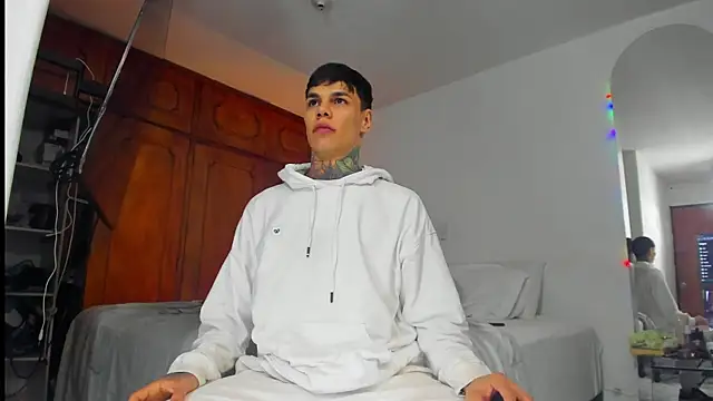 Snapshot of Jordyrodriiguez chatting on February 16, 2025, 6:32 am Jordyrodriiguez online show from February 16, 2025, 6:32 am