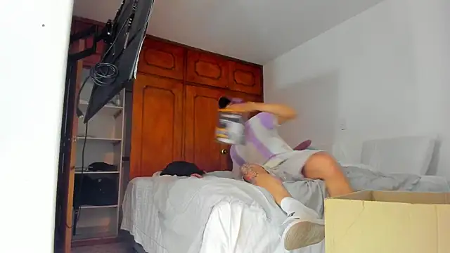 Snapshot of Jordyrodriiguez chatting on February 17, 2025, 6:04 pm Jordyrodriiguez online show from February 17, 2025, 6:04 pm