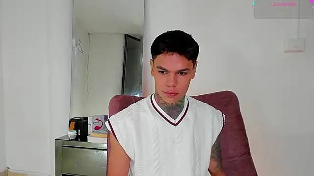 Snapshot of Jordyrodriiguez chatting on October 14, 2025, 1:12 pm Jordyrodriiguez online show from October 14, 2025, 1:12 pm