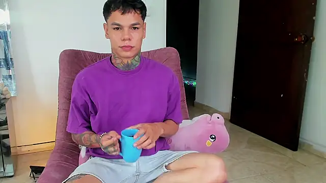 Snapshot of Jordyrodriiguez chatting on October 22, 2025, 1:11 pm Jordyrodriiguez online show from October 22, 2025, 1:11 pm