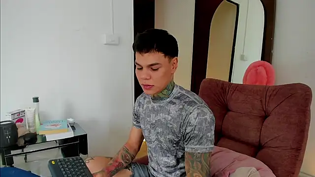 Snapshot of Jordyrodriiguez chatting on October 30, 2025, 7:47 pm Jordyrodriiguez online show from October 30, 2025, 7:47 pm