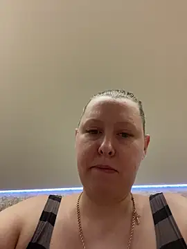 ISSexy online show from March 17, 2026, 2:27 am