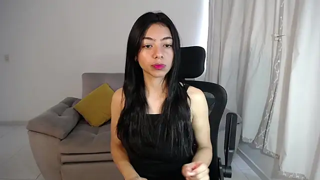 Liissa cute  online show from January 14, 2025, 1:28 pm