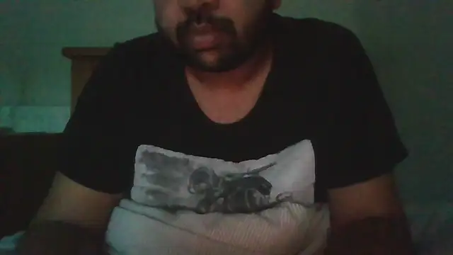 Snapshot of whoreboi98 chatting on April 27, 2026, 7:23 pm whoreboi98 online show from April 27, 2026, 7:23 pm
