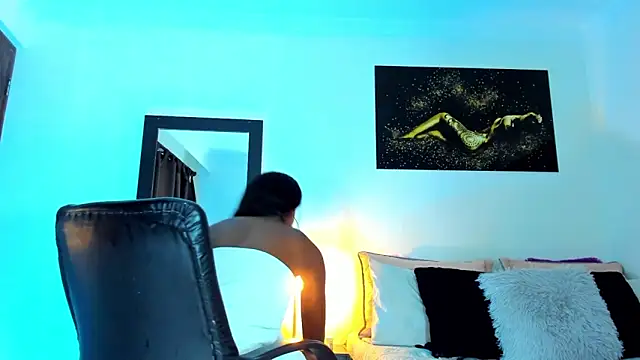 Snapshot of KimberlyBanks2 chatting on October 29, 2025, 10:17 am KimberlyBanks2 online show from October 29, 2025, 10:17 am