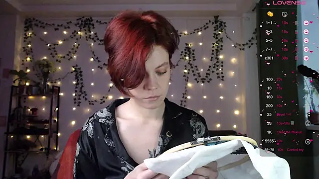 Snapshot of Your_Corvus chatting on December 2, 2024, 7:03 am Your Corvus online show from December 2, 2024, 7:03 am