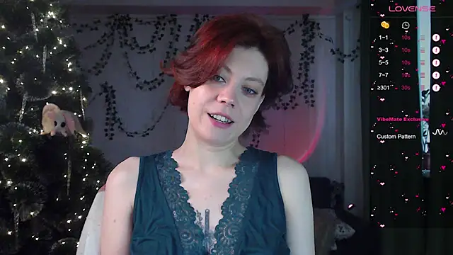 Snapshot of Your_Corvus chatting on December 18, 2024, 6:32 am Your Corvus online show from December 18, 2024, 6:32 am