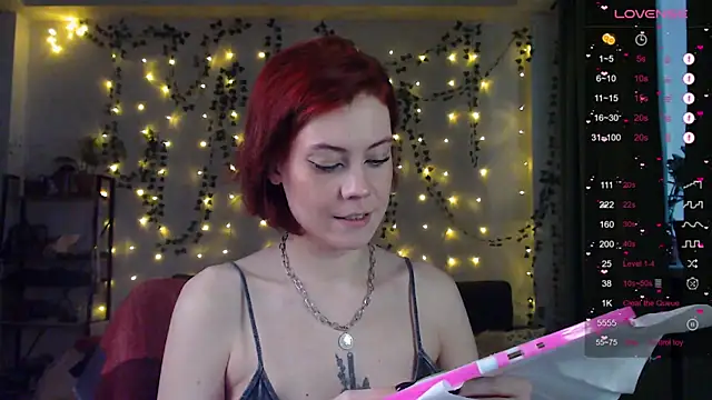 Snapshot of Your_Corvus chatting on March 4, 2025, 11:19 am Your Corvus online show from March 4, 2025, 11:19 am