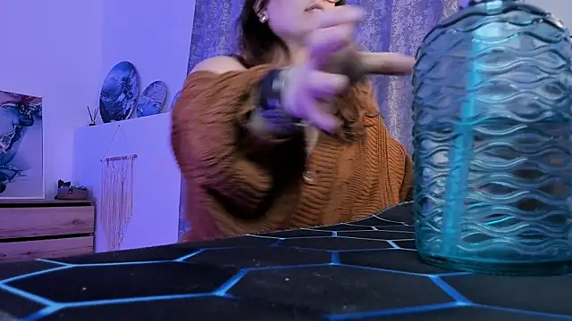 KeytSilvas online show from February 5, 2025, 8:32 am