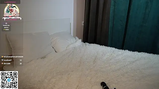 Snapshot of RenetTolken chatting on February 13, 2025, 11:47 pm RenetTolken online show from February 13, 2025, 11:47 pm