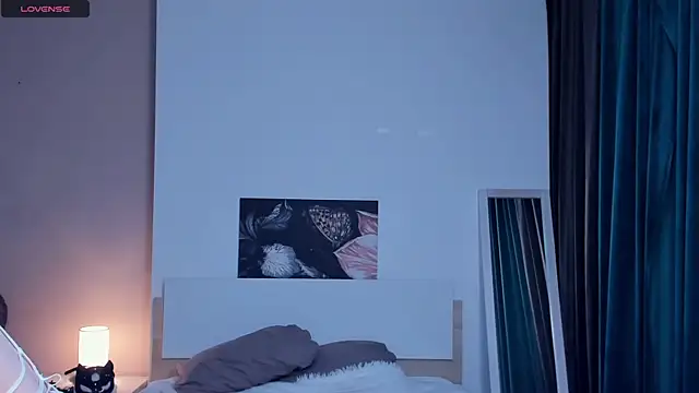 Snapshot of RenetTolken chatting on September 18, 2025, 9:00 am RenetTolken online show from September 18, 2025, 9:00 am