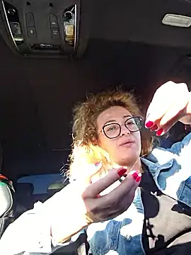 Snapshot of Selenna_emma chatting on October 29, 2025, 11:12 am Selenna emma online show from October 29, 2025, 11:12 am