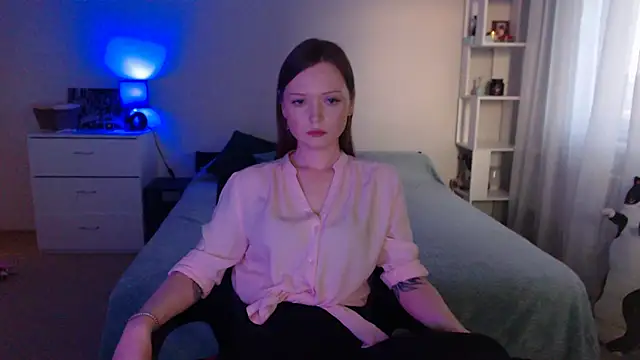 Snapshot of Allaria chatting on May 17, 2026, 4:25 pm Allaria online show from May 17, 2026, 4:25 pm