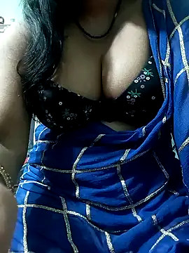 Snapshot of Savita_bhabhii chatting on January 23, 2025, 6:35 pm Savita bhabhii online show from January 23, 2025, 6:35 pm