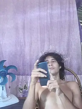 Snapshot of pedrodavid_ chatting on July 23, 2026, 2:04 pm pedrodavid online show from July 23, 2026, 2:04 pm