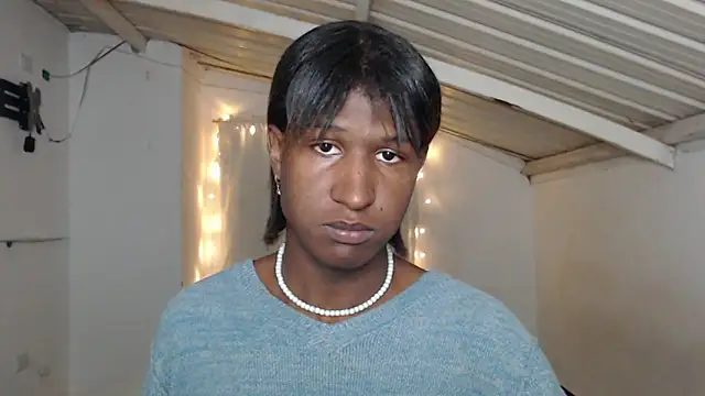 Angell Dustt  online show from March 21, 2025, 4:39 am