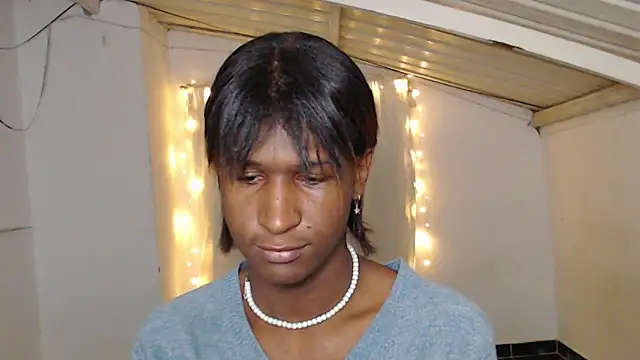 Angell Dustt  online show from March 21, 2025, 7:44 am