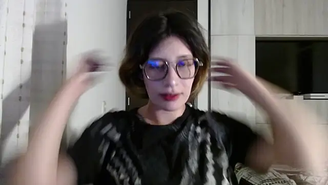 mariana124- online show from December 30, 2024, 7:42 pm