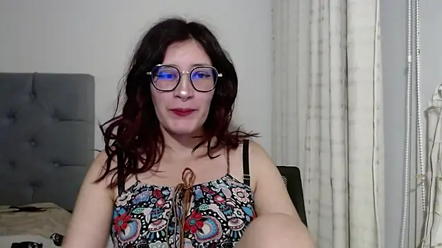 mariana124- online show from January 6, 2025, 6:52 pm