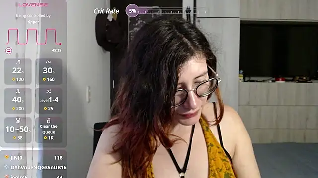 mariana124- online show from March 18, 2025, 9:32 pm