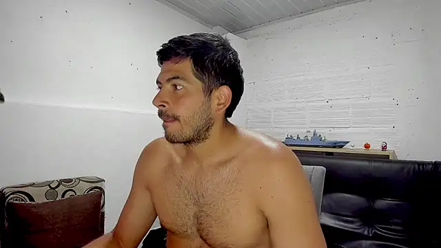 Snapshot of Himoreno25 chatting on January 10, 2025, 3:27 pm Himoreno25 online show from January 10, 2025, 3:27 pm