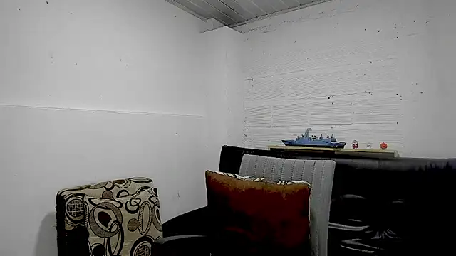 Snapshot of Himoreno25 chatting on February 26, 2025, 9:05 pm Himoreno25 online show from February 26, 2025, 9:05 pm