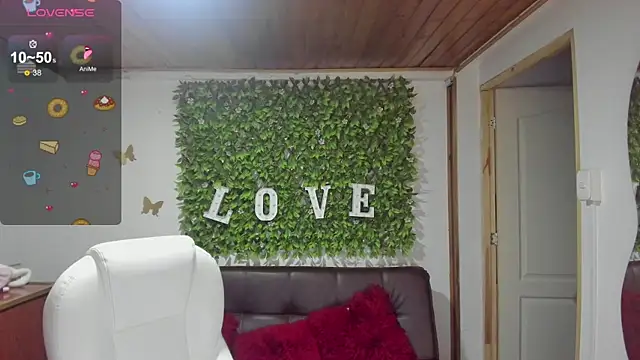 Snapshot of Enma__clark chatting on March 17, 2025, 7:26 pm Enma clark online show from March 17, 2025, 7:26 pm