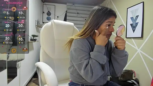 Snapshot of Enma__clark chatting on September 30, 2025, 4:06 am Enma clark online show from September 30, 2025, 4:06 am