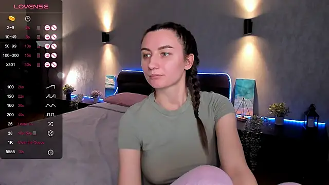 Snapshot of annacooleman chatting on February 18, 2025, 5:31 am annacooleman online show from February 18, 2025, 5:31 am