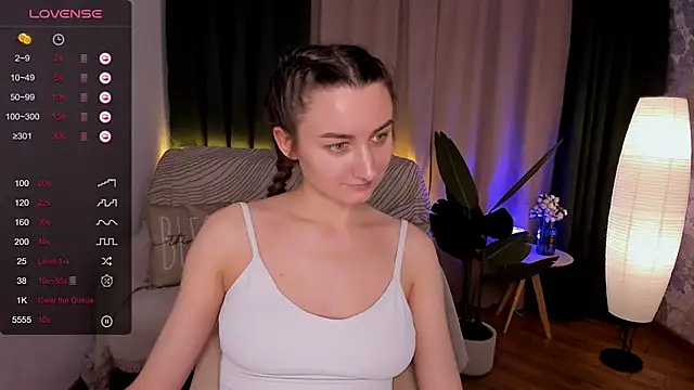 Snapshot of annacooleman chatting on February 25, 2025, 12:03 pm annacooleman online show from February 25, 2025, 12:03 pm